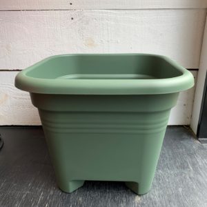 Green Basics Square 40cm Leaf Green