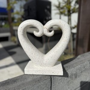 Terrazzo Koru Heart White 25cm